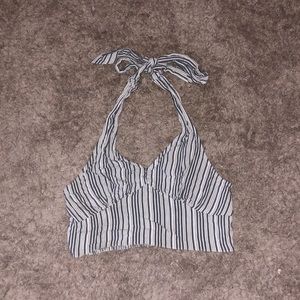 American Eagle Outfitters: Crop Top